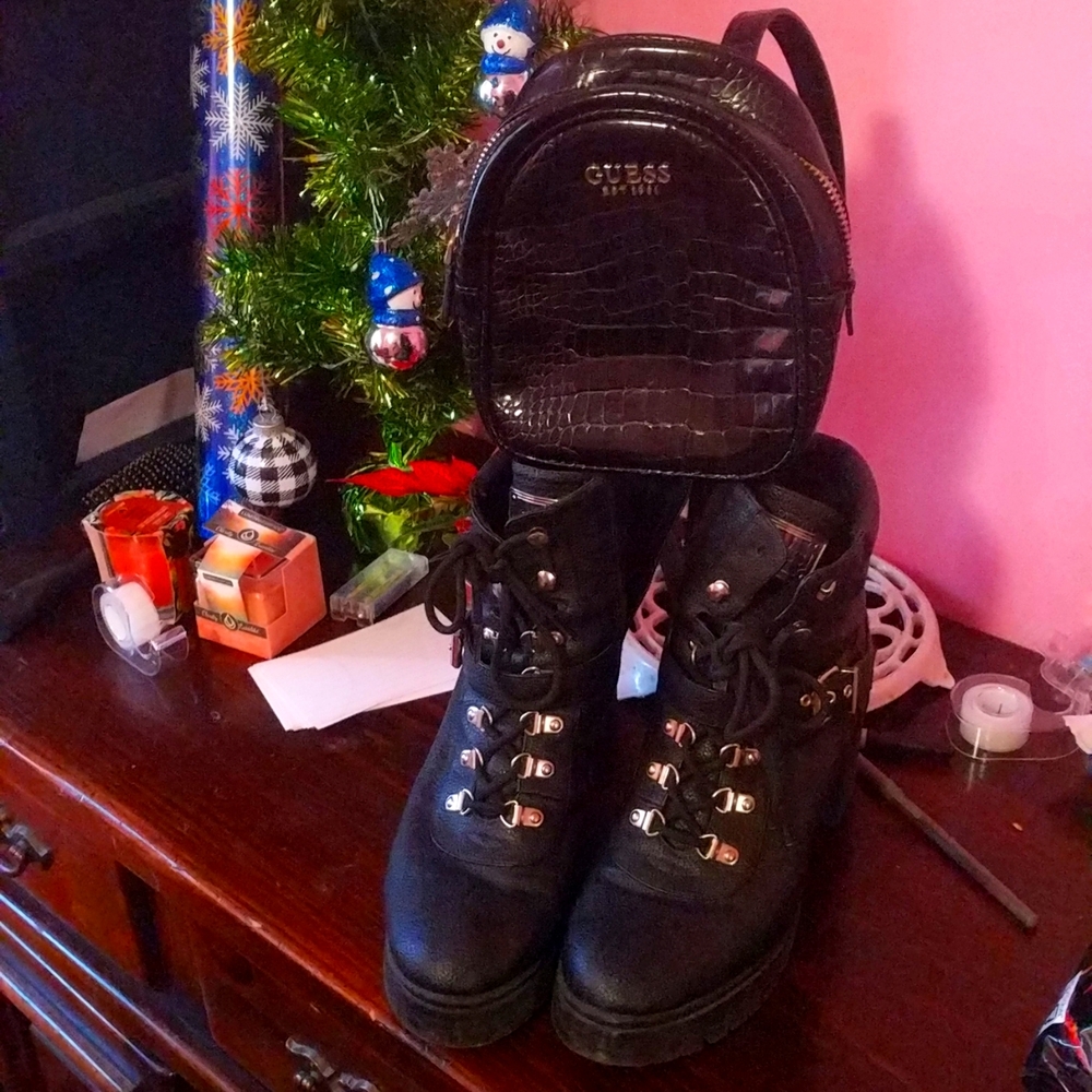 Guess boots & purse
